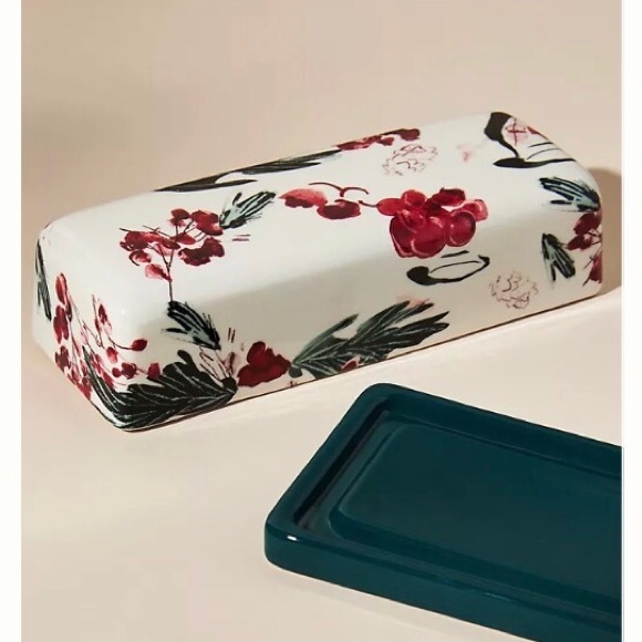 Anthropologie Butter Dish Handpainted Glazed Stoneware New in Box - Picture 2 of 8